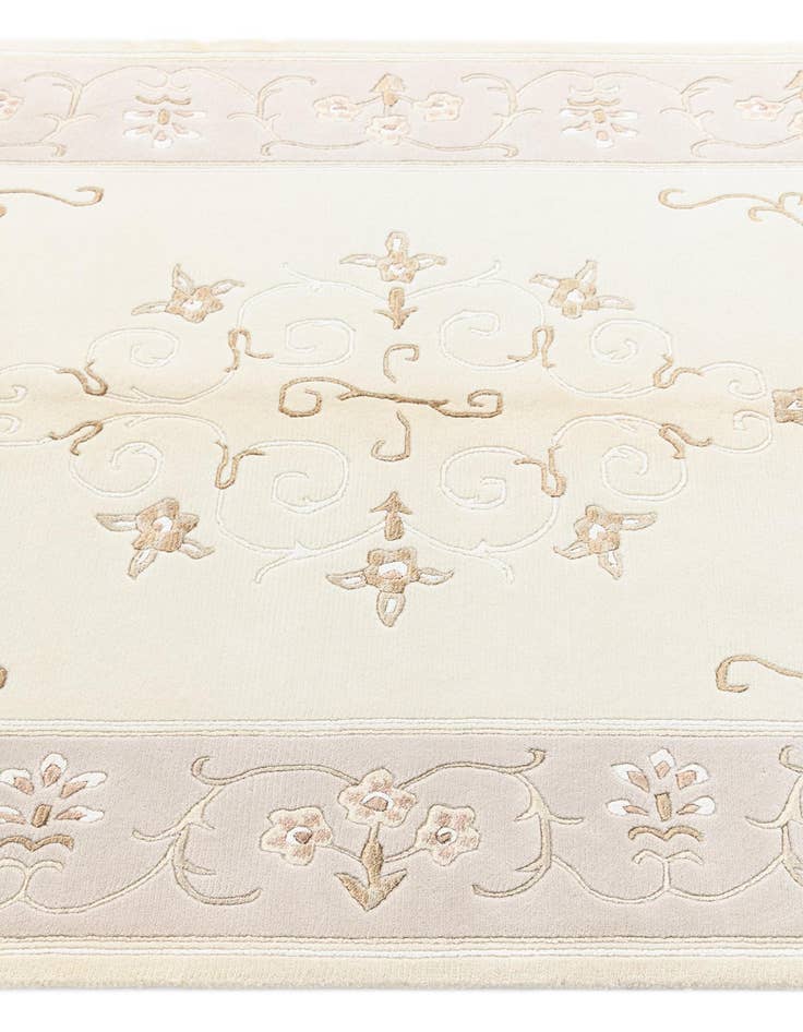 Detail image of  4' x 5' 11 Darya Rug