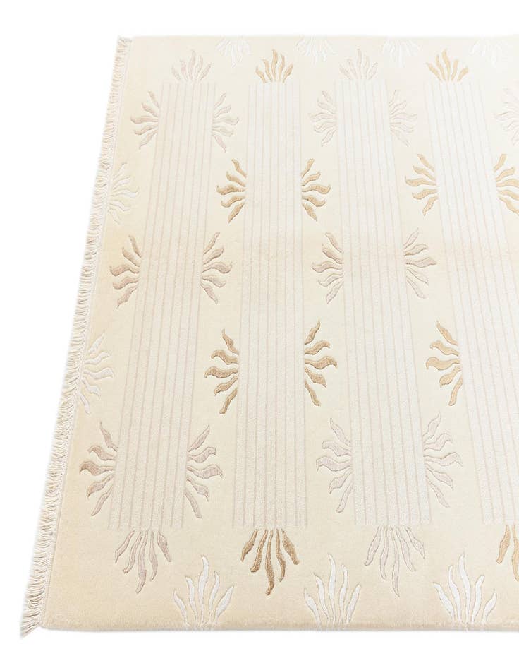 Detail image of  4' x 6' Darya Rug