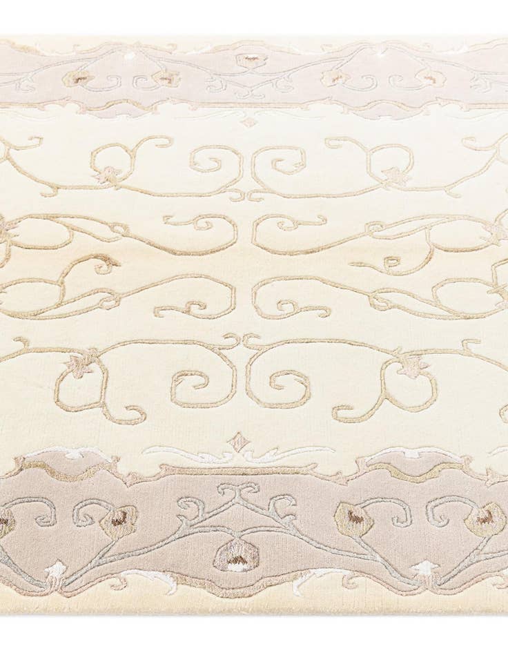 Detail image of  4' 1 x 6' 2 Darya Rug