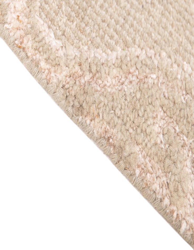 Detail image of  6' x 8' 9  Hand Knotted Darya Rug