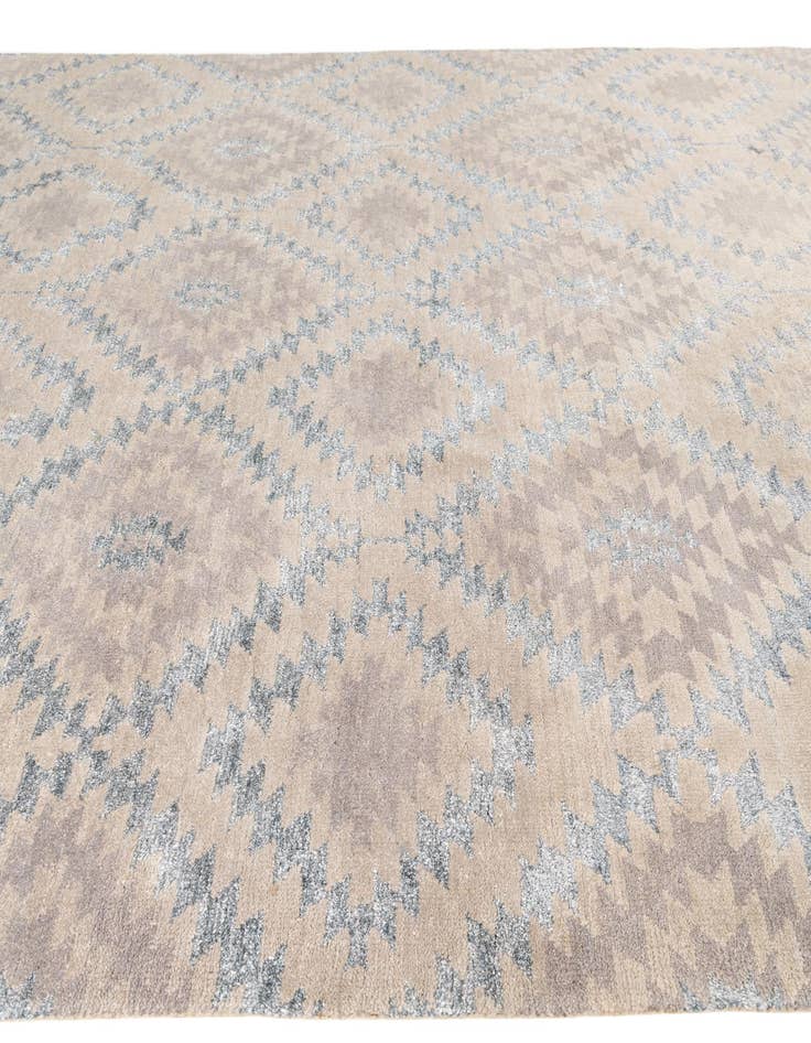 Detail image of  9' 5 x 13'  Hand Knotted Darya Rug