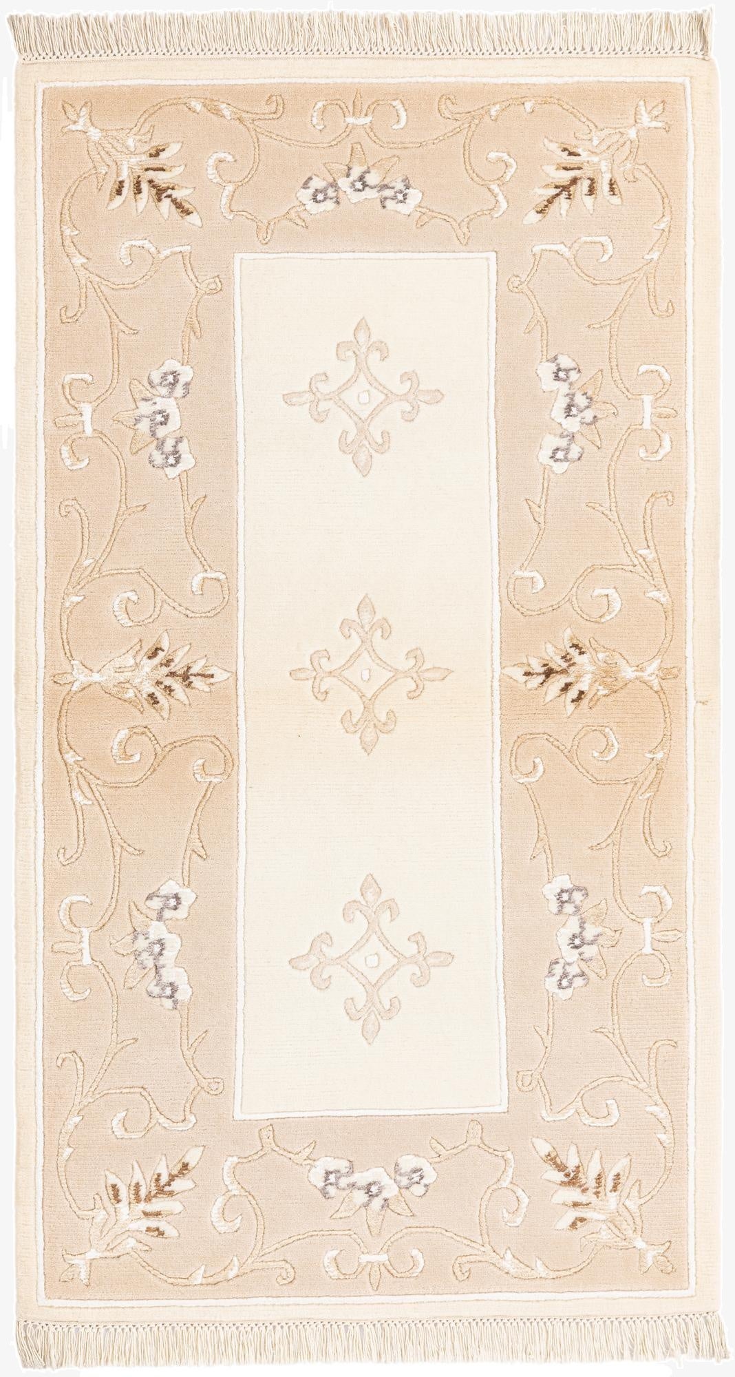  2' 9 x 5'  Hand Knotted Darya Wool Rug