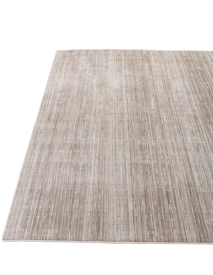 Detail image of  6' 7 x 9' 7 Deepa Rug