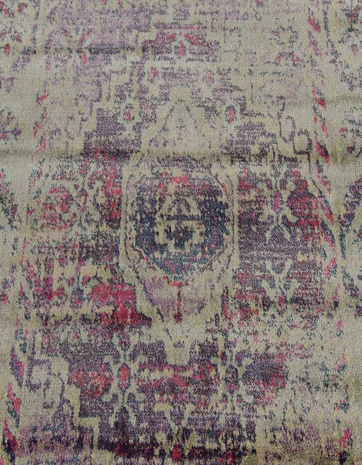 Detail image of  5' 2 x 7' 7 Delilah Rug