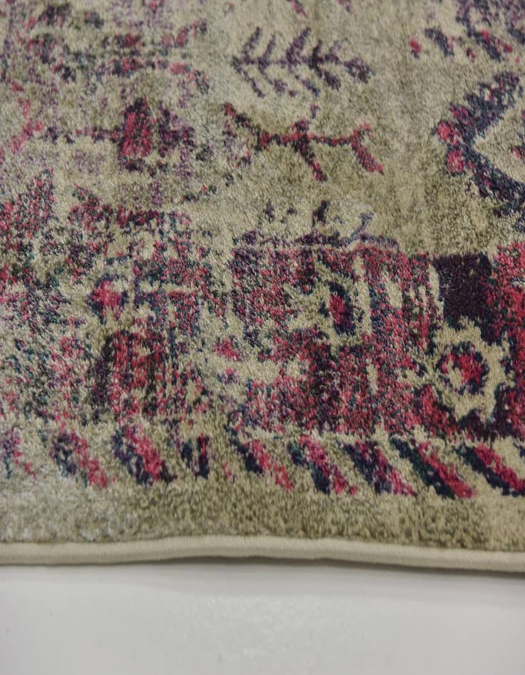 Detail image of  5' 2 x 7' 7 Delilah Rug
