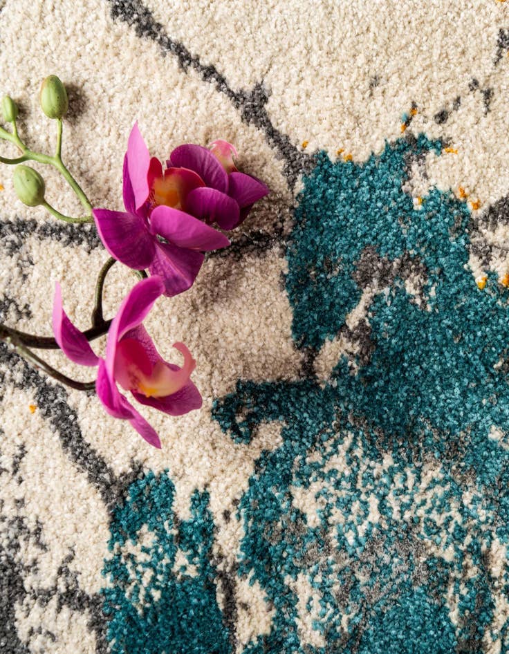 Detail image of  6' x 9' Delilah Rug