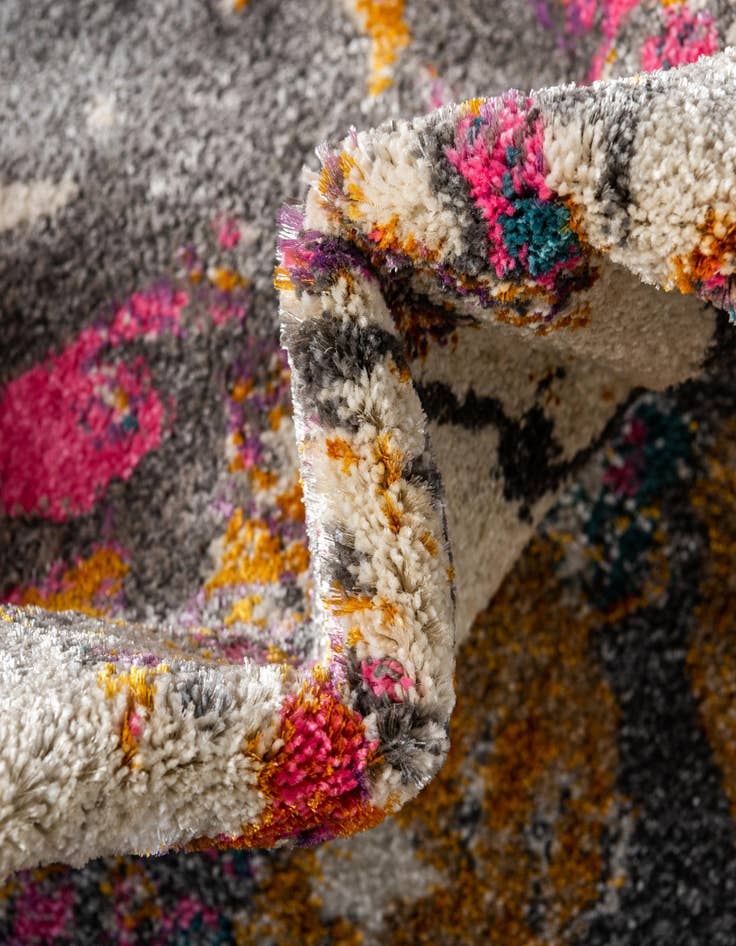 Detail image of  6' x 9' Delilah Rug