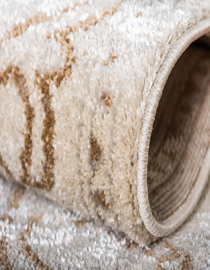 Detail image of 5' x 8' Delilah Rug