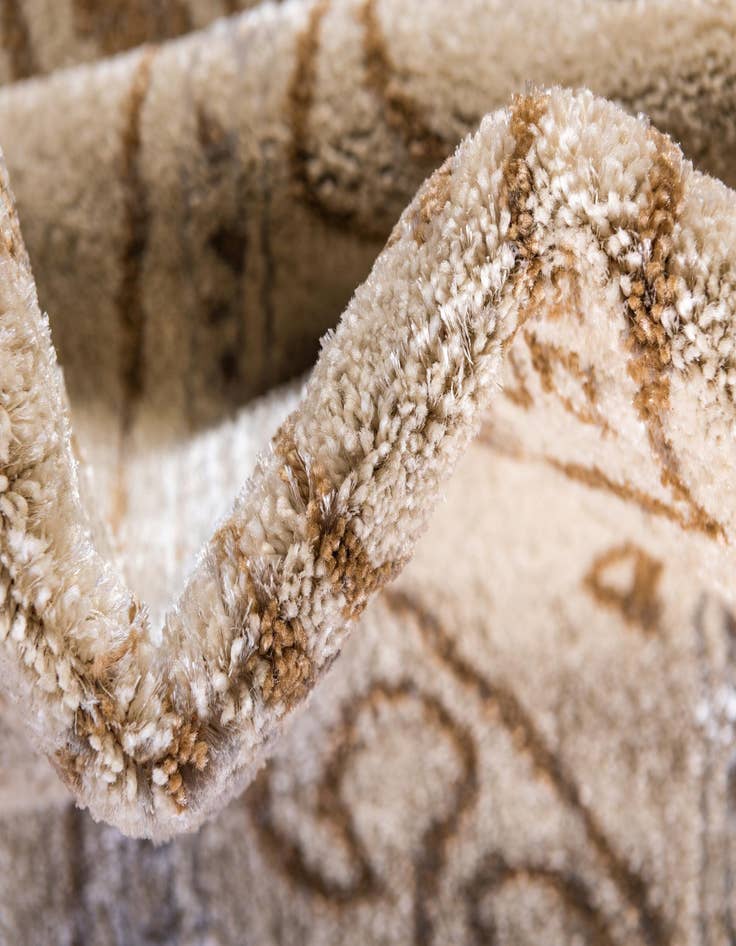 Detail image of 5' x 8' Delilah Rug