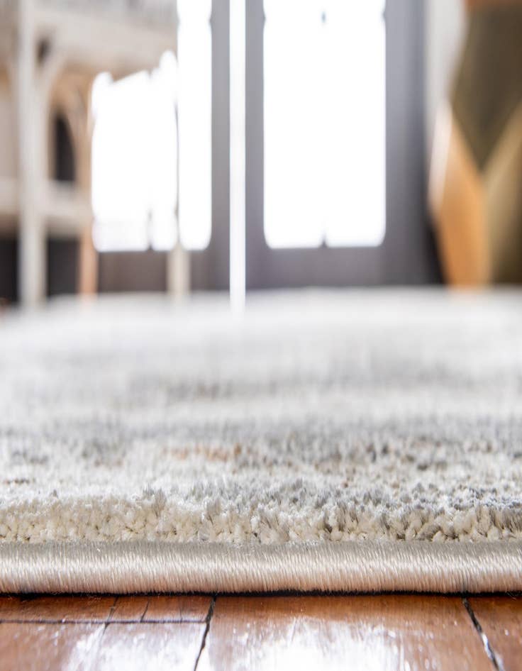 Detail image of  5' x 8' Delilah Rug