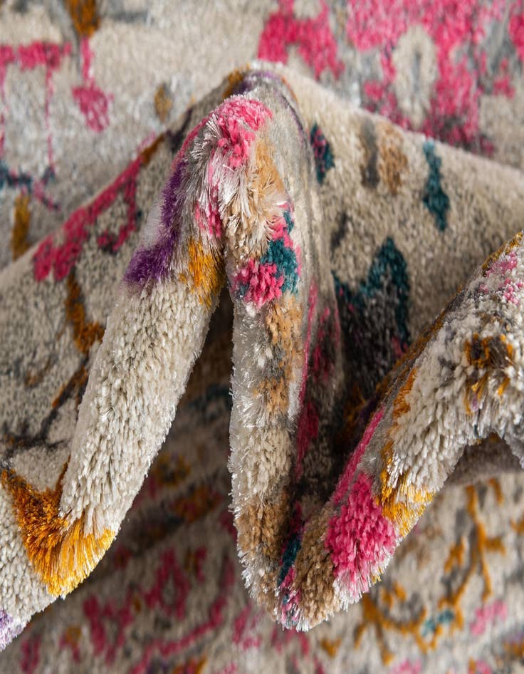 Detail image of  8' x 10' Delilah Rug