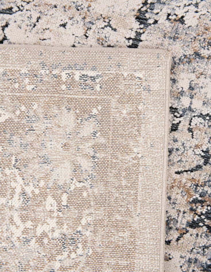 Detail image of 5' 2 x 7' 6 Eliza Rug
