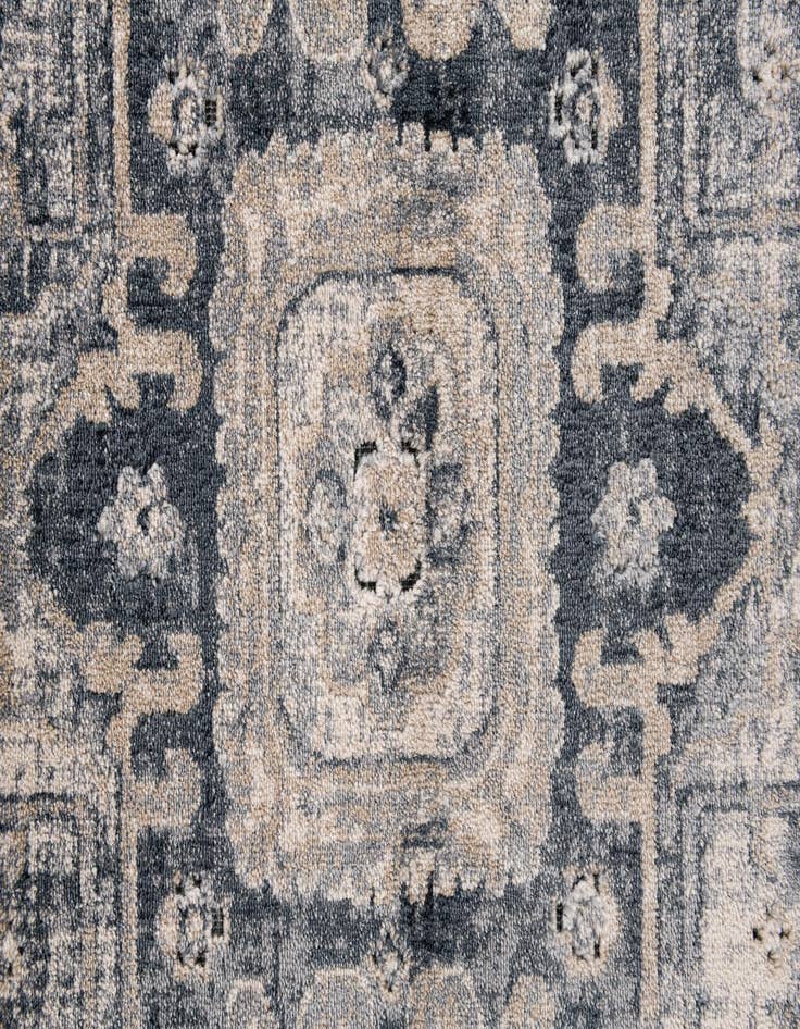 Detail image of  5' x 7' 5 Eliza Rug