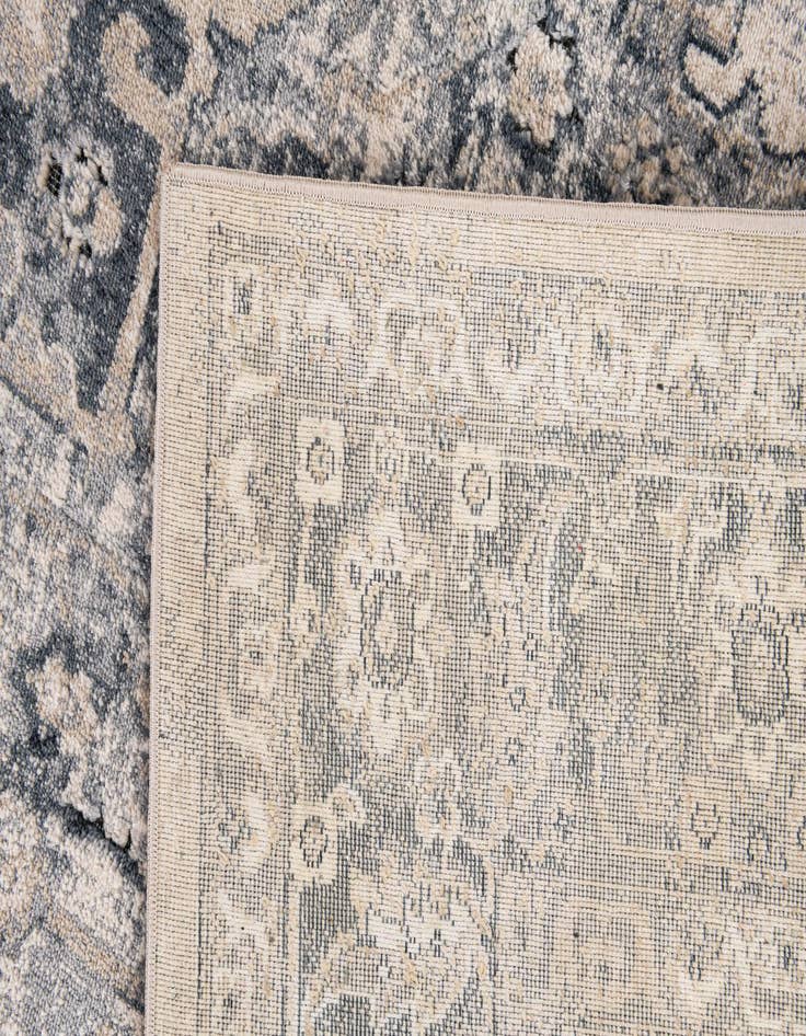 Detail image of  5' x 7' 5 Eliza Rug