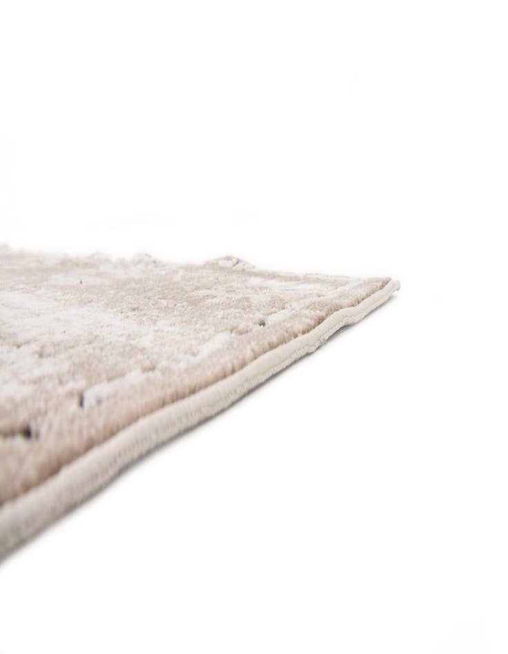 Detail image of  4' x 6' Eliza Rug