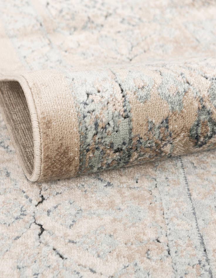 Detail image of  6' 7 x 9' 6 Eliza Rug