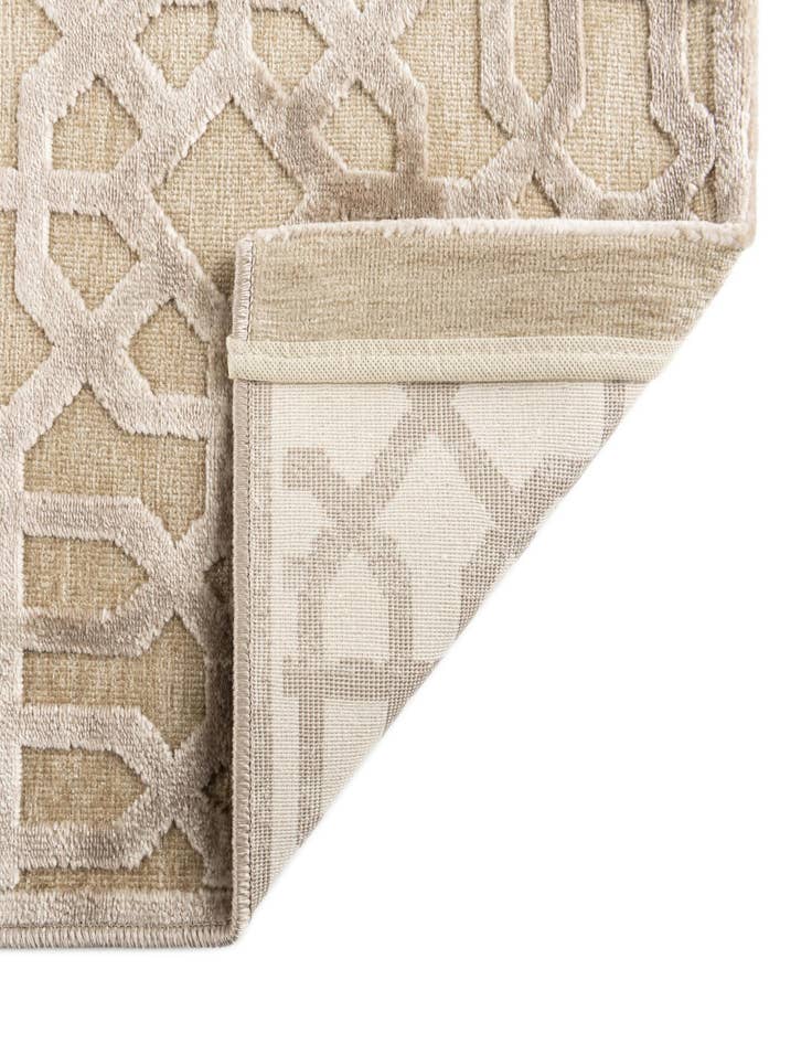 Detail image of  1' 8 x 2' 7 Eliza Rug