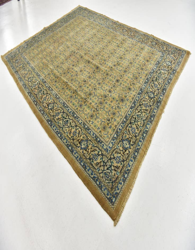 Detail image of  10' x 13'  Hand Knotted Farahan Persian Wool Rug