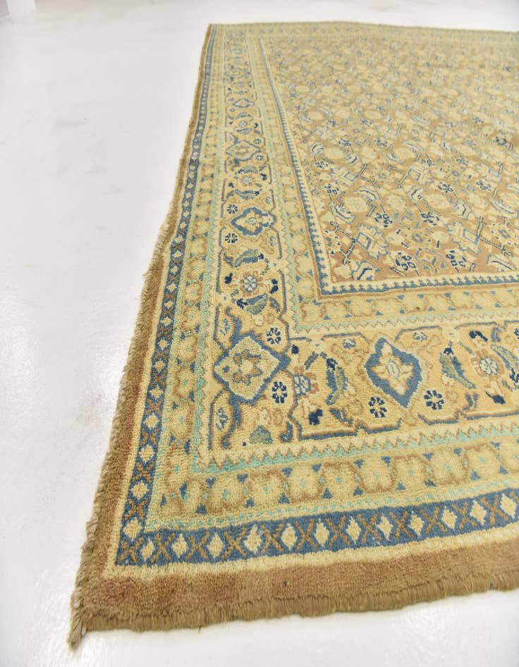 Detail image of  9' 9 x 12' 7  Hand Knotted Farahan Persian Wool Rug