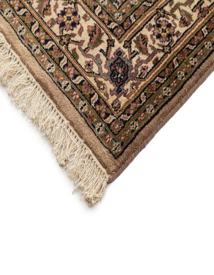 Detail image of  4' 11 x 10' 6 Feraghan Rug