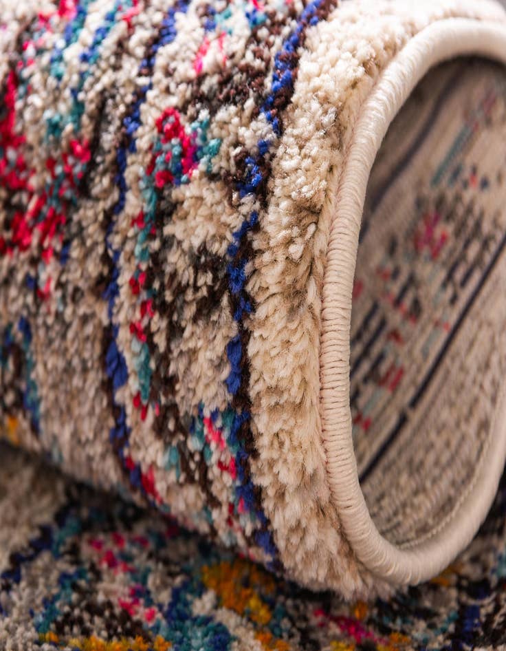 Detail image of  3' 3 x 5' 3  Washable Fleur Rug