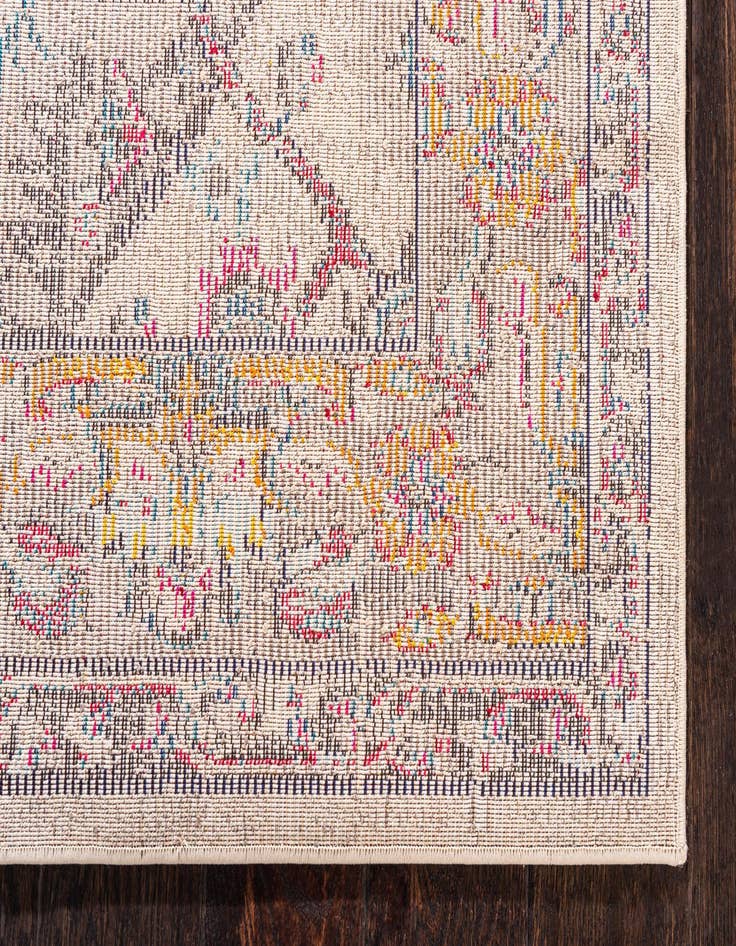 Detail image of  3' 3 x 5' 3  Washable Fleur Rug