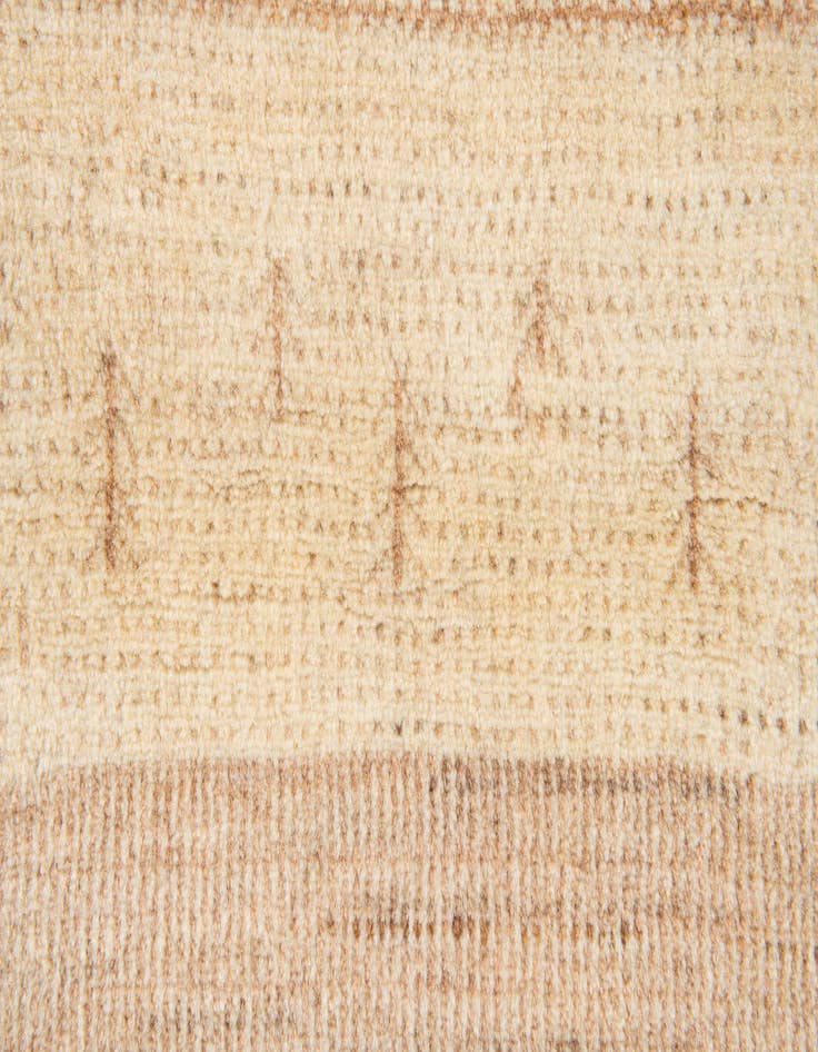 Detail image of  4' 1 x 6'  Hand Knotted Gabbeh Wool Rug