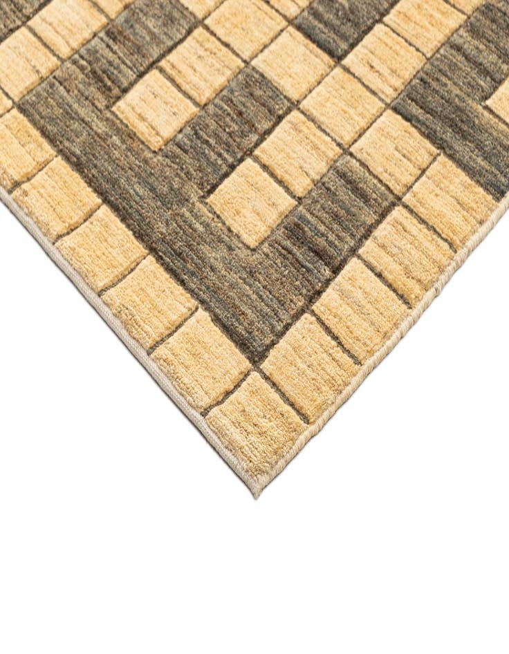 Detail image of  4' 11 x 6' 4 Gabbeh Rug