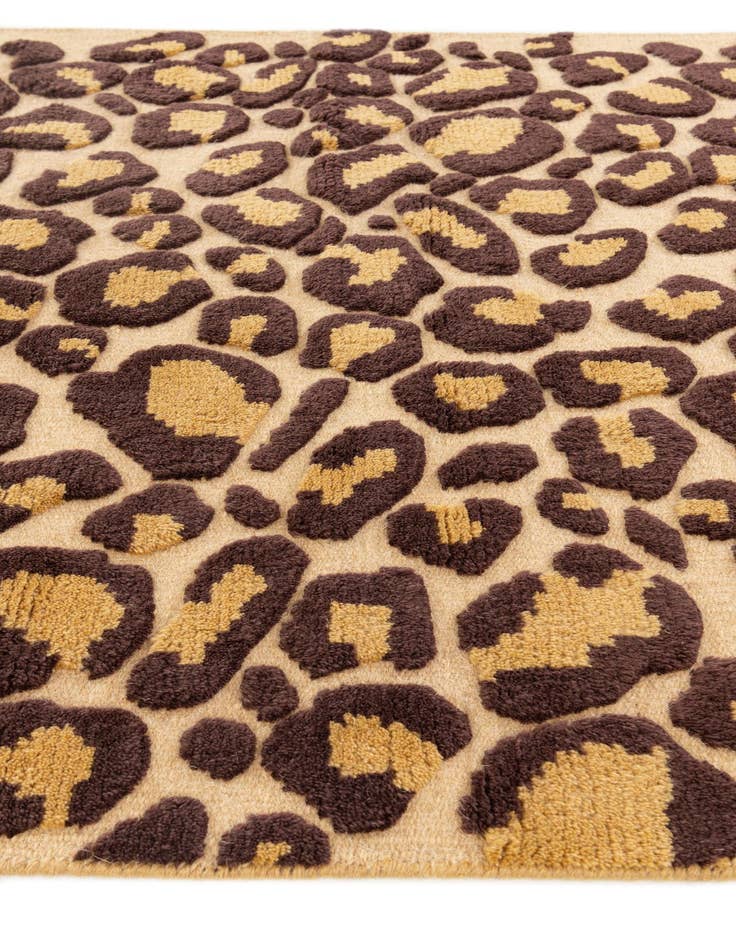 Detail image of  4' 1 x 5' 10  Hand Knotted Gabbeh Rug