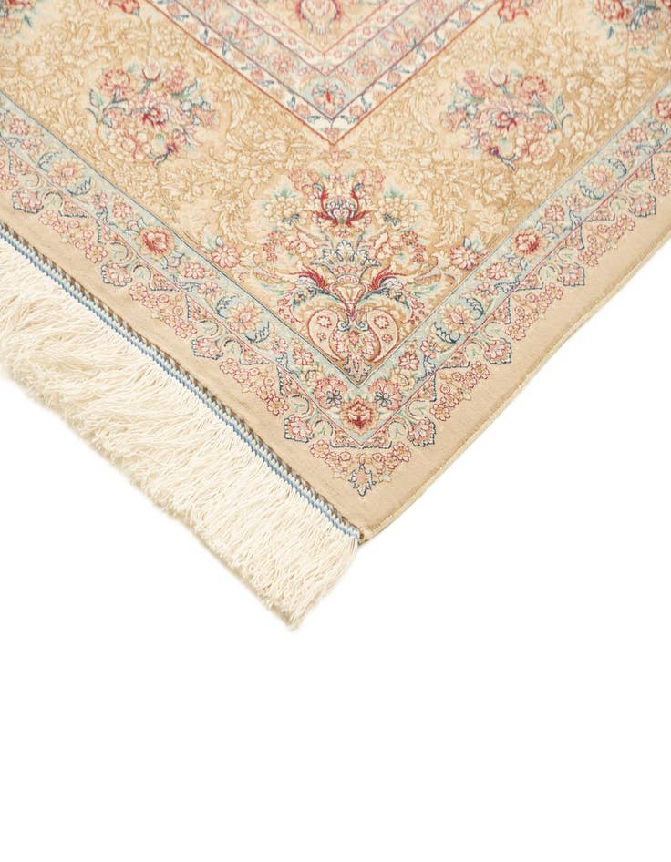 Detail image of  6' 4 x 9' 7 Ghom Design Rug