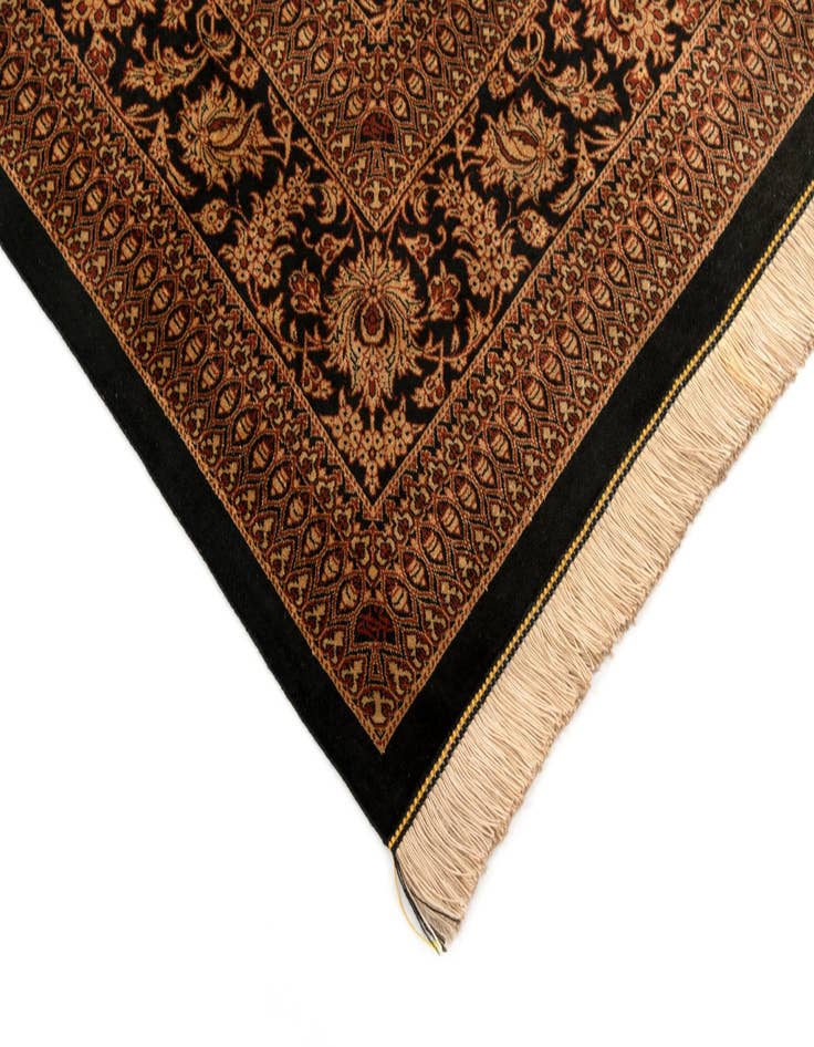 Detail image of  4' 6 x 6' 7 Ghom Rug