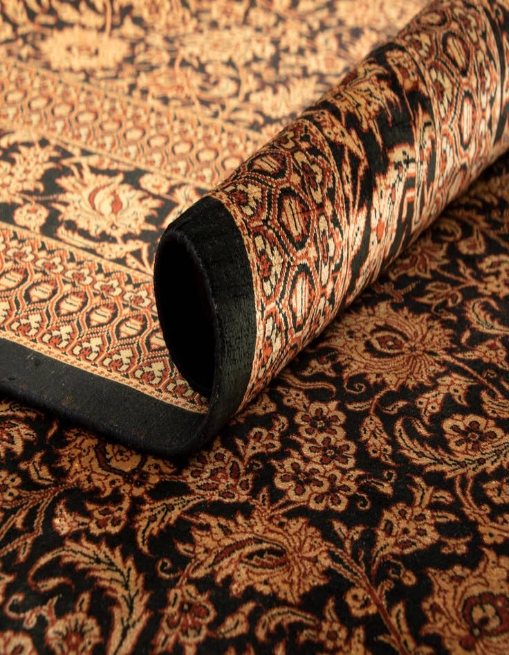 Detail image of  4' 6 x 6' 7 Ghom Rug