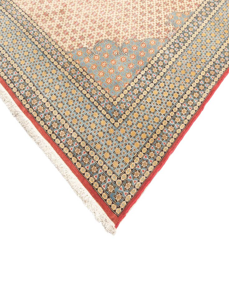 Detail image of  8' 10 x 12' 3 Ghom Rug