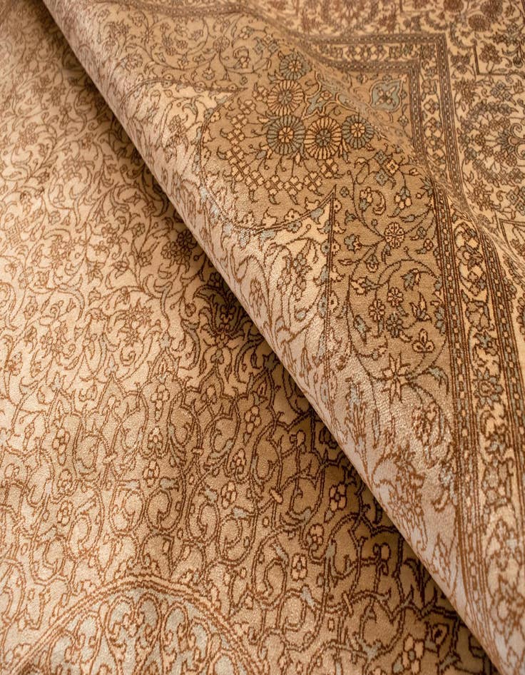 Detail image of  5' 2 x 7' 10 Ghom Silk Rug