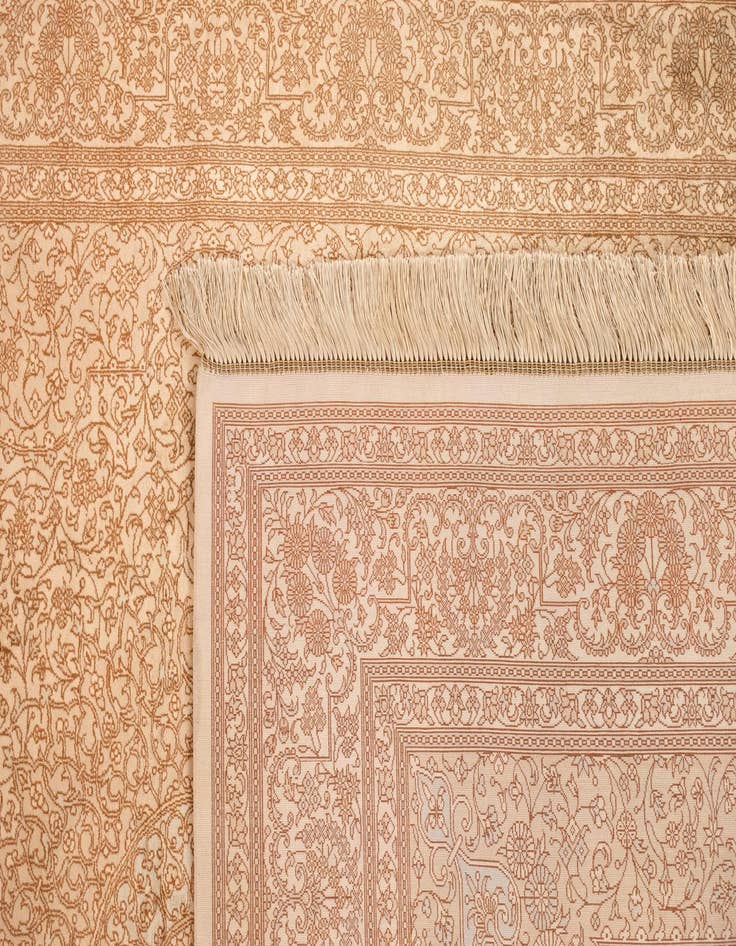 Detail image of  5' 2 x 7' 10 Ghom Silk Rug