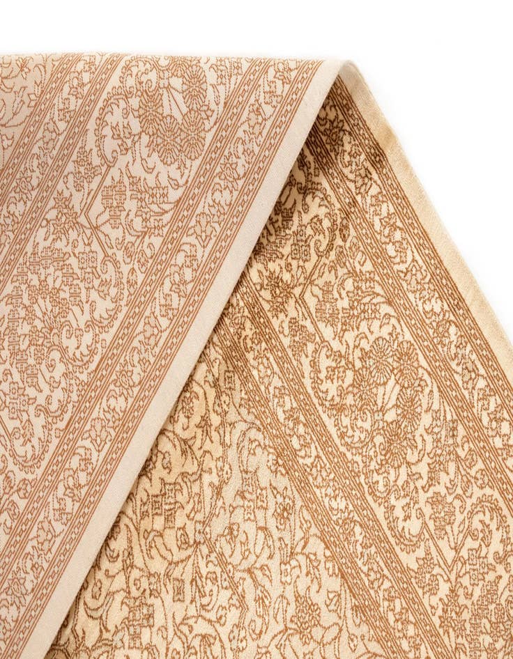 Detail image of  5' 2 x 7' 10 Ghom Silk Rug