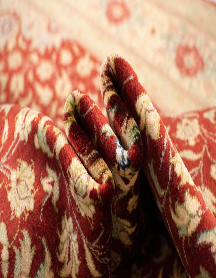 Detail image of  3' 3 x 4' 11 Ghom Silk Rug