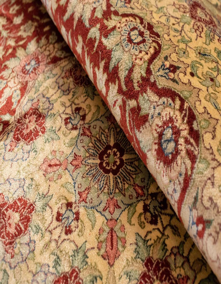 Detail image of  3' 3 x 4' 11 Ghom Silk Rug