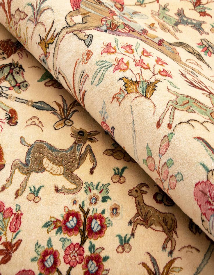 Detail image of  4' 3 x 6' 6 Ghom Silk Rug