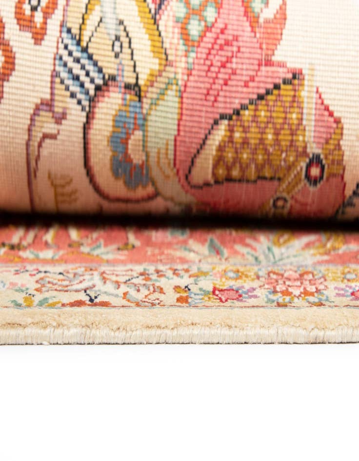 Detail image of  4' 3 x 6' 6 Ghom Silk Rug