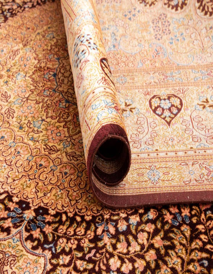 Detail image of  5' 3 x 7' 8 Ghom Silk Rug