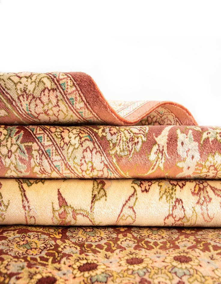 Detail image of  5' 3 x 7' 11 Ghom Silk Rug