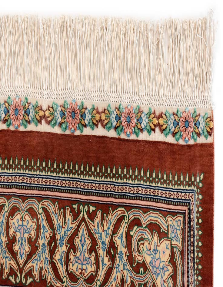 Detail image of  4' 4 x 6' 9 Ghom Silk Rug