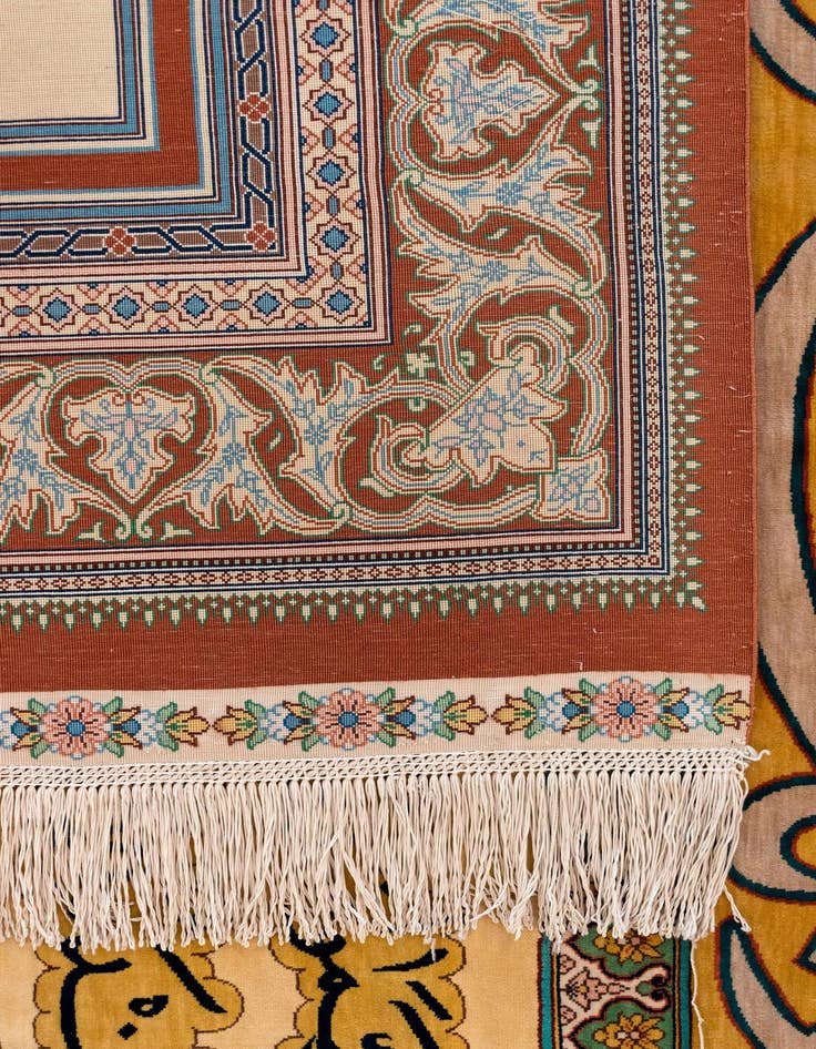 Detail image of  4' 4 x 6' 9 Ghom Silk Rug