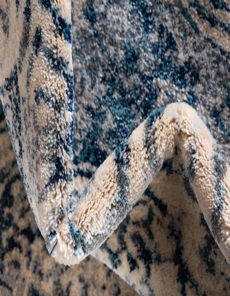 Detail image of  8' x 10' Gossamer Rug