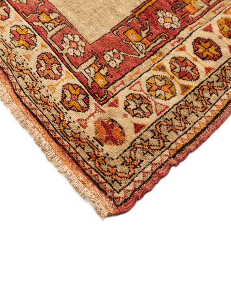 Detail image of  2' 9 x 4' 4 Güney Rug