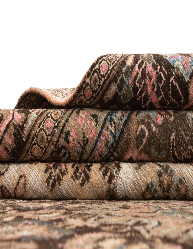 Detail image of  9' x 11' 6 Hamedan Wool Rug