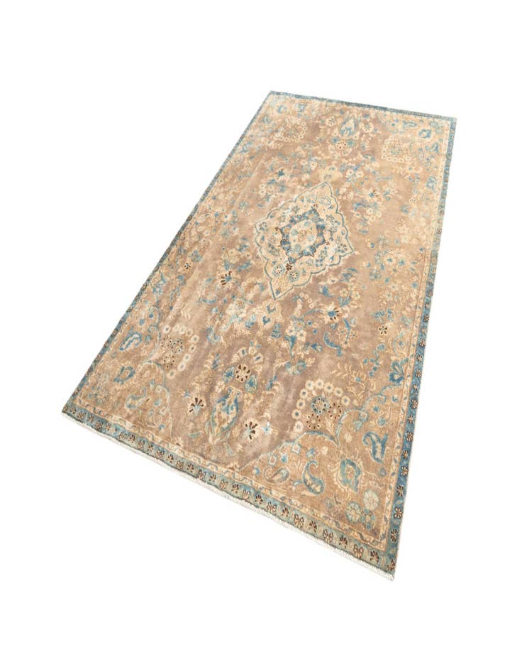 Detail image of  5' 6 x 8' 3 Hamedan Rug