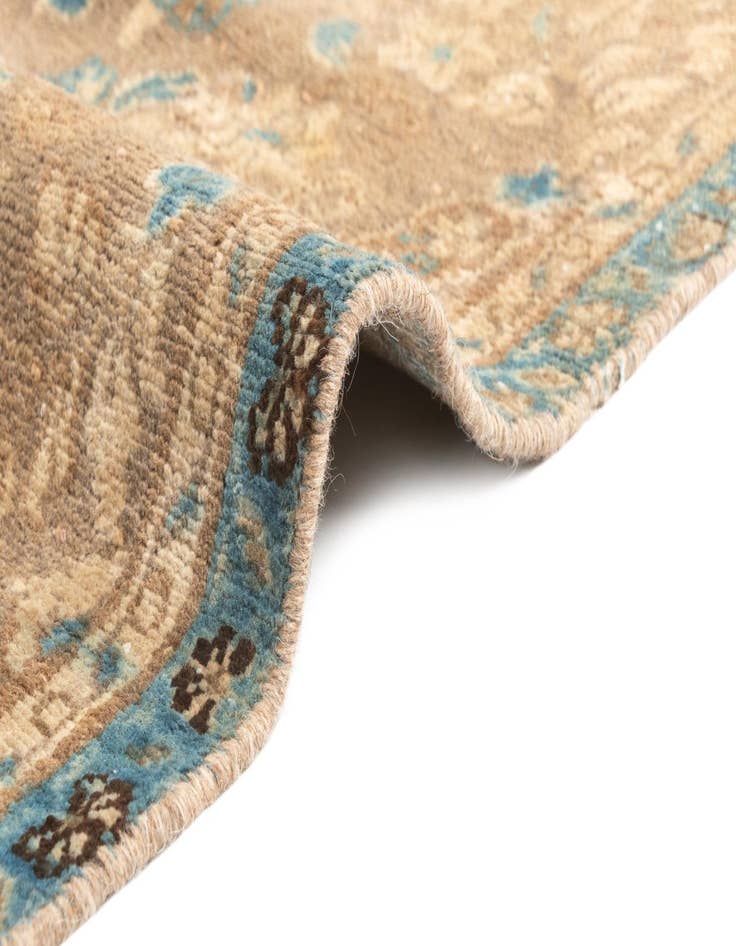 Detail image of  5' 6 x 8' 3 Hamedan Rug