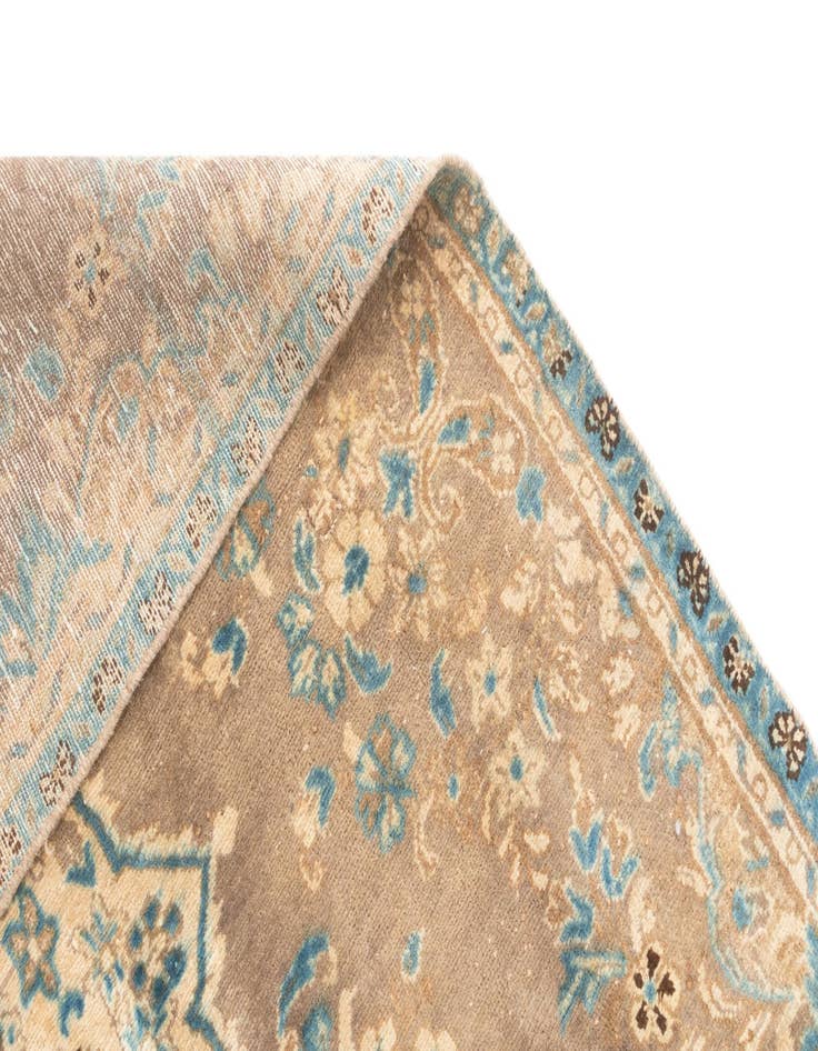 Detail image of  5' 6 x 8' 3 Hamedan Rug